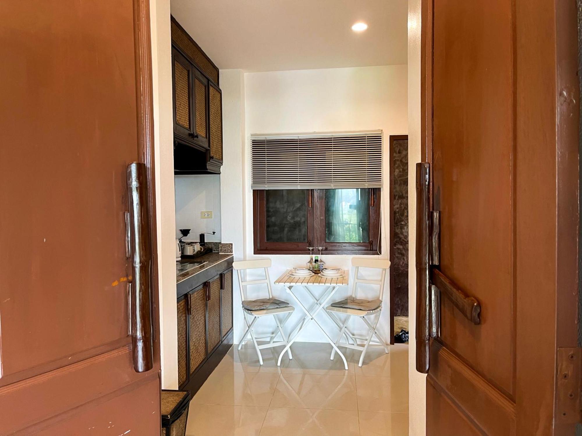 Baan Phuvara Retreat - Romantic Jacuzzi Mountain View Villas Ao Nang Room photo