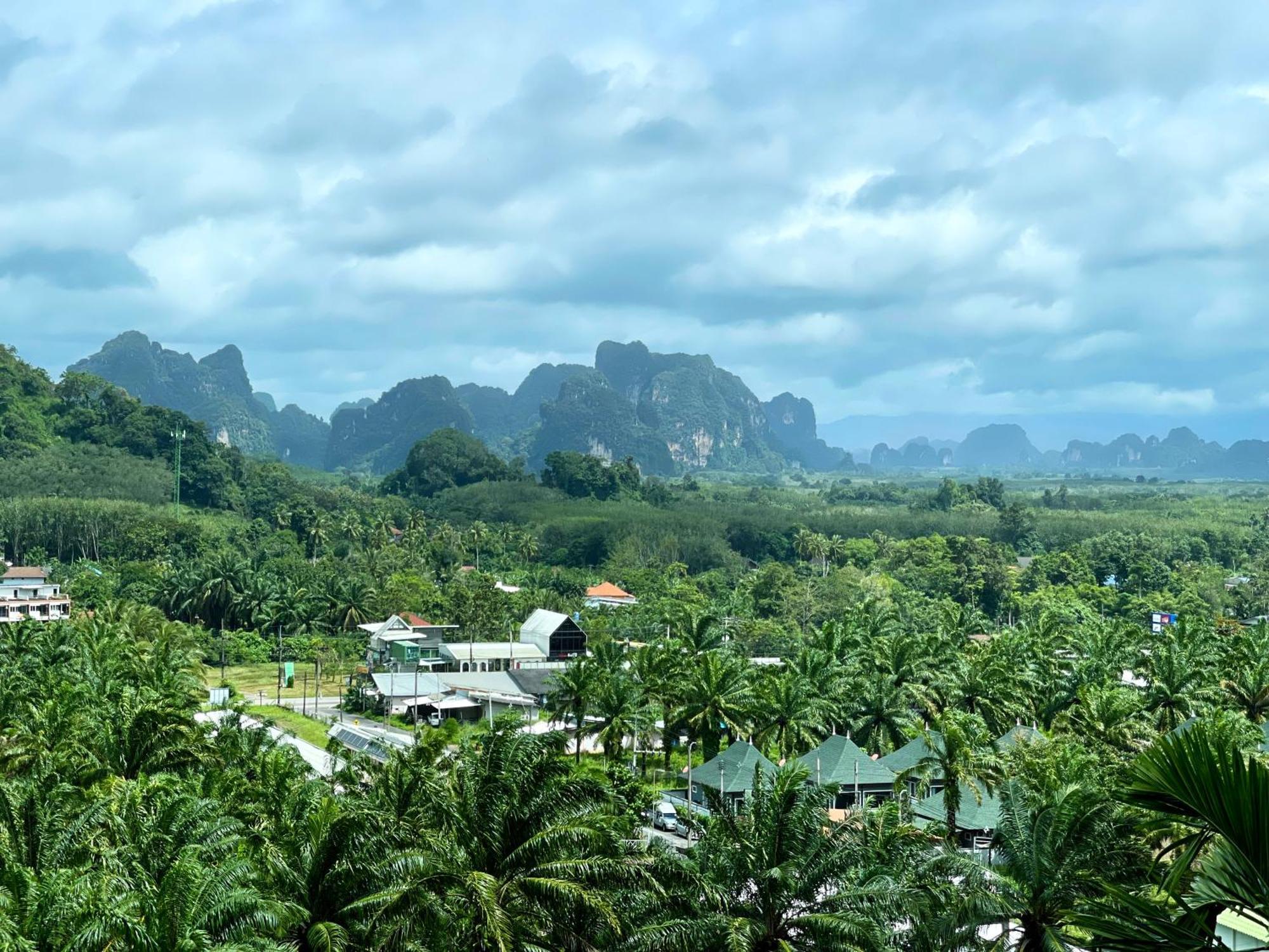 Baan Phuvara Retreat - Romantic Jacuzzi Mountain View Villas Ao Nang Room photo