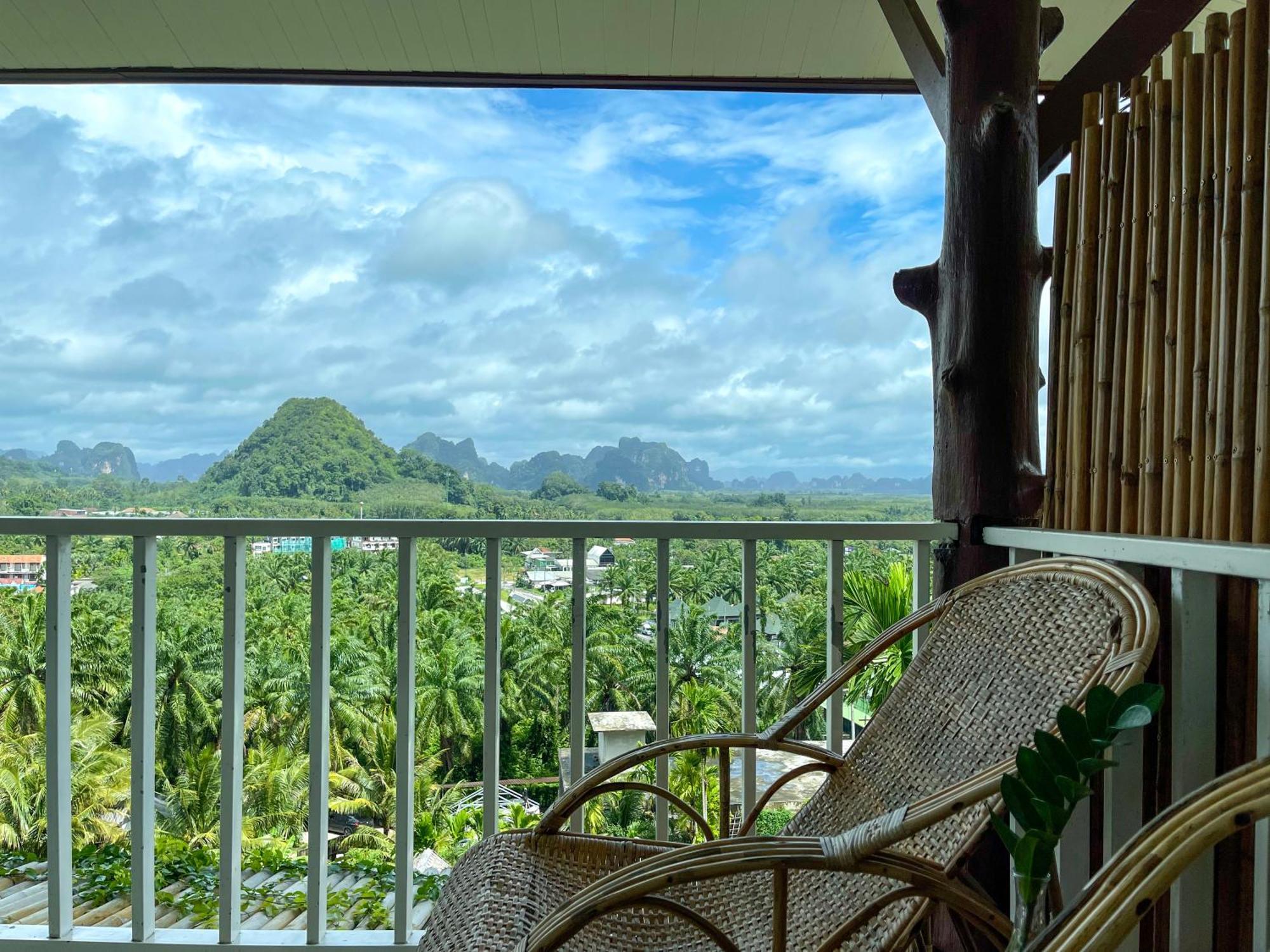 Baan Phuvara Retreat - Romantic Jacuzzi Mountain View Villas Ao Nang Room photo